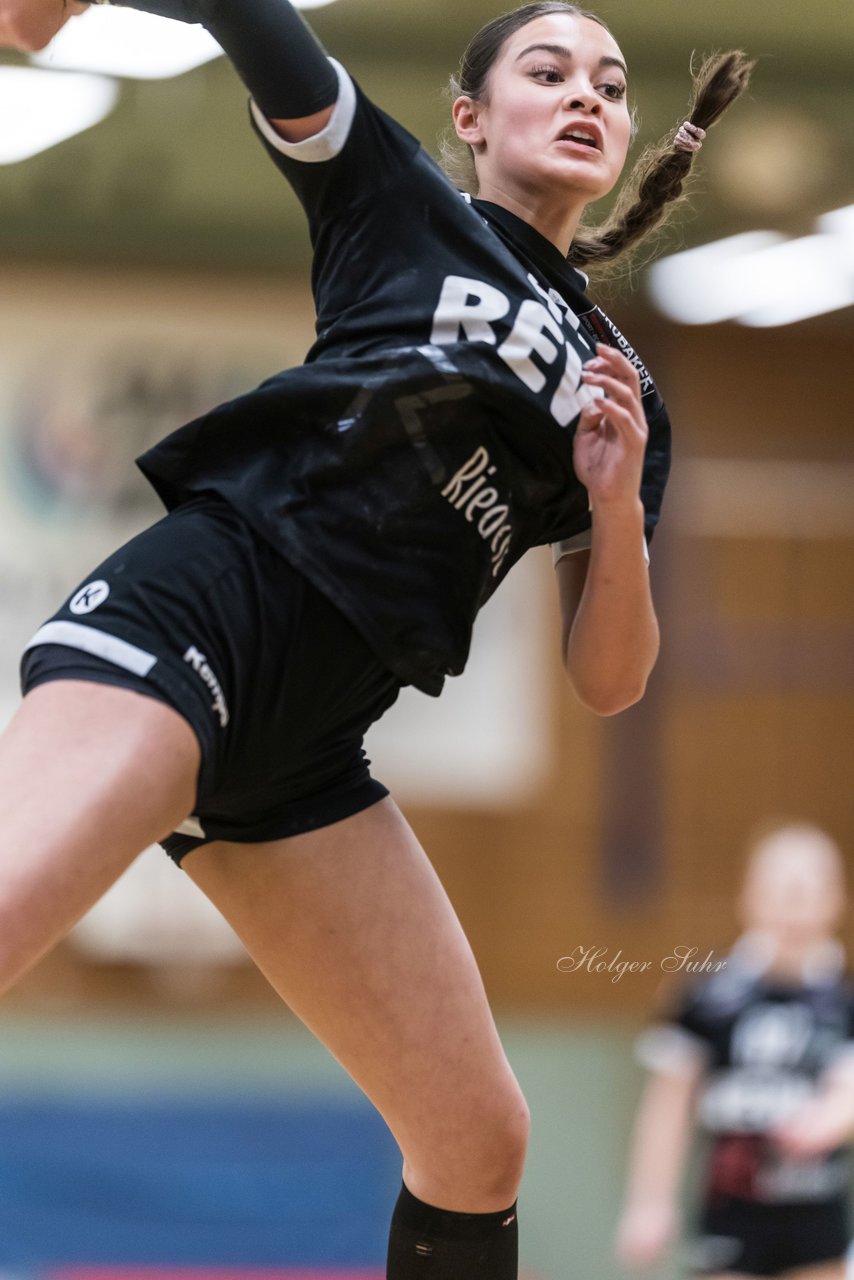 Bild 193 - wBJ SV Henstedt Ulzburg - TuRa Meldorf : Ergebnis: 22:38